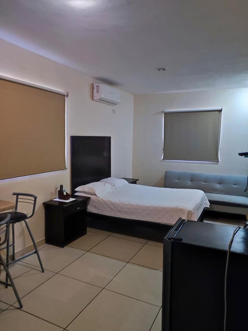 Hgen Rooms & Suites Los Mochis Eksteriør billede