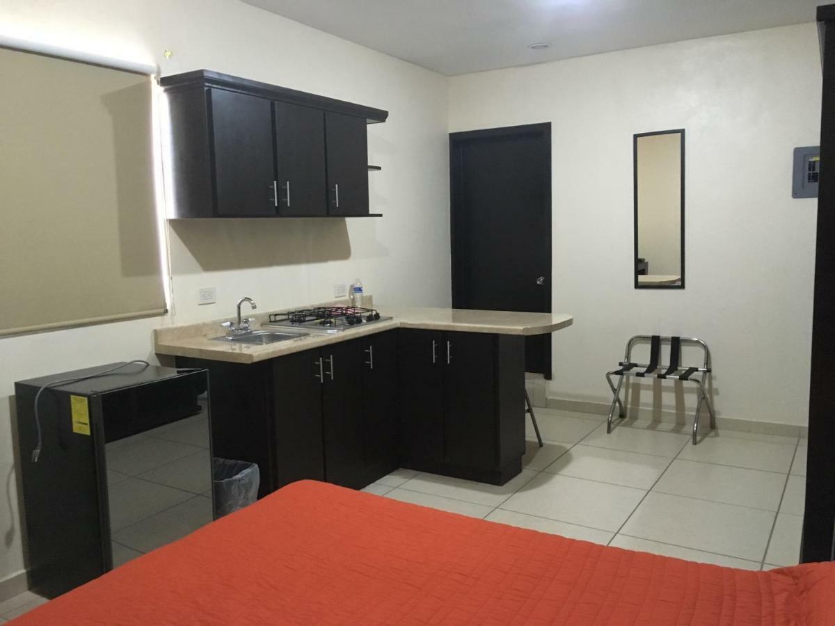 Hgen Rooms & Suites Los Mochis Eksteriør billede